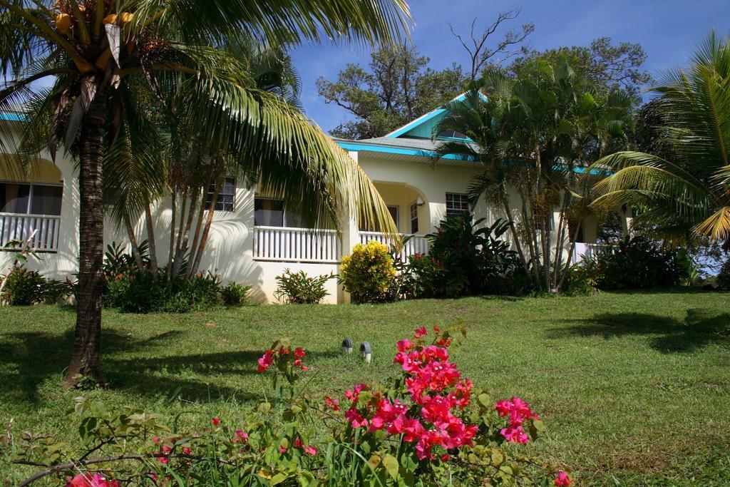 Turquoise Bay Resort Roatan Exterior photo