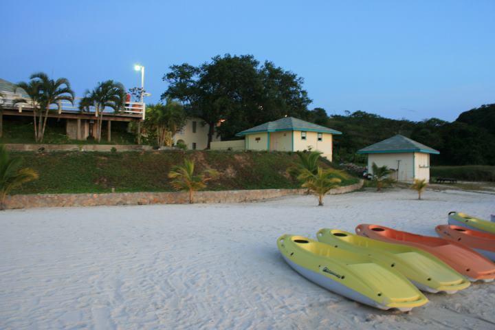 Turquoise Bay Dive & Beach Resort Juticalpa  Exterior photo