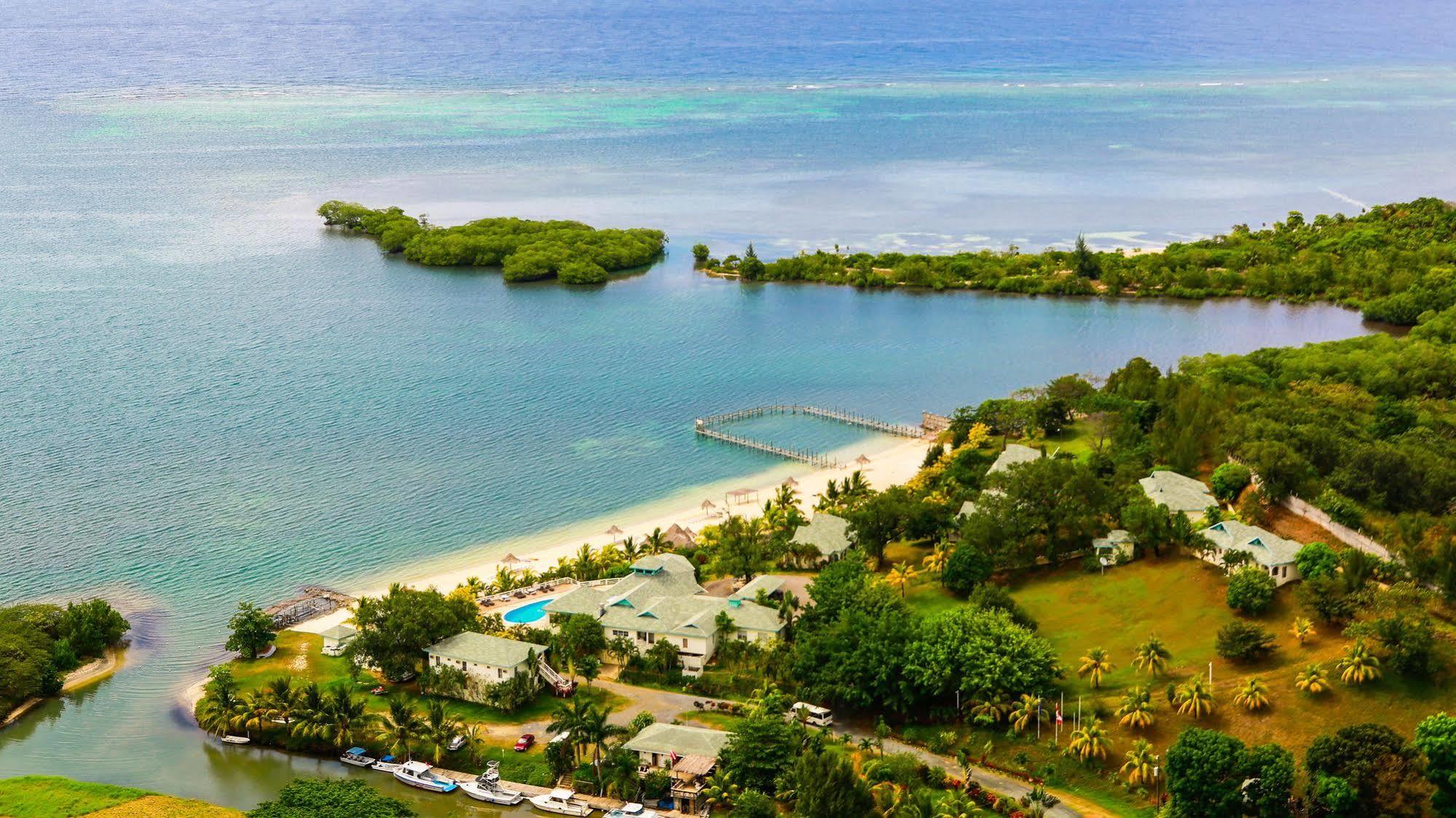 Turquoise Bay Dive & Beach Resort Juticalpa  Exterior photo